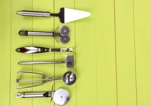 Metal kitchen utensils on table close-up — Stock Photo, Image