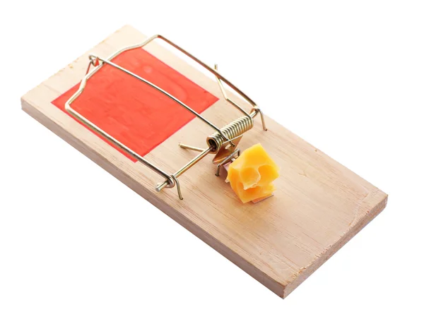 Trappola per topi con formaggio isolato su bianco — Foto Stock