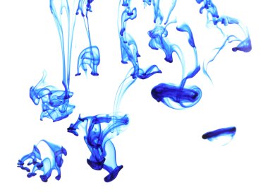 su üzerinde beyaz izole mürekkep