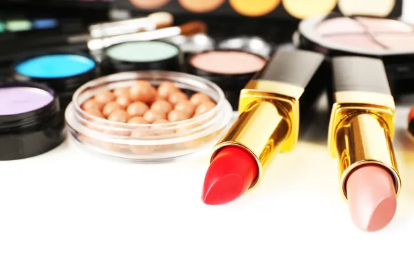 Herramientas profesionales de maquillaje de cerca —  Fotos de Stock