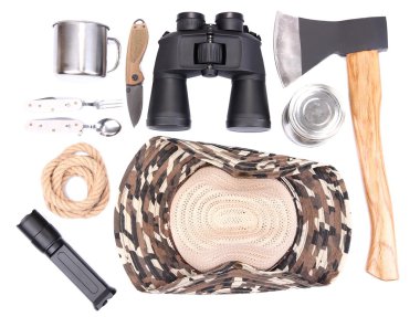 trekking, donanımları üzerinde beyaz izole