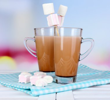 sıcak çikolata şekerleme, açık renkli üzerinde