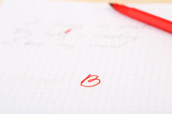 Rang geschreven op een examen papier, close-up — Stockfoto