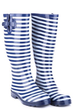 Çift renkli gumboots üzerinde beyaz izole
