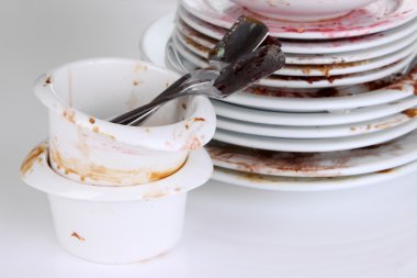 kirli bulaşık yakın çekim