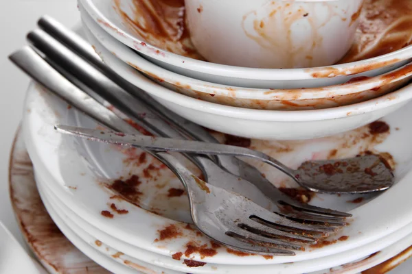 Špinavé nádobí zblízka — Stock fotografie