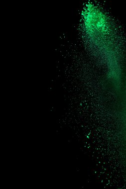 koyu yeşil arka plan üzerinde un