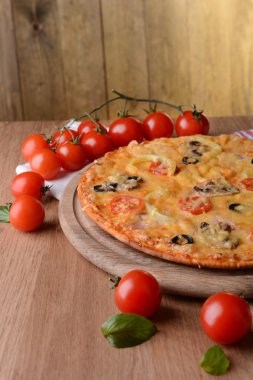 lezzetli pizza üzerinde tablo yakın çekim