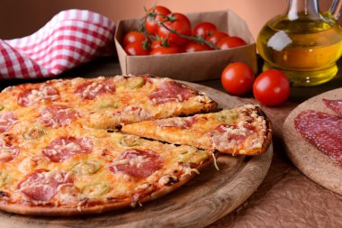 lezzetli pizza üzerinde tablo yakın çekim