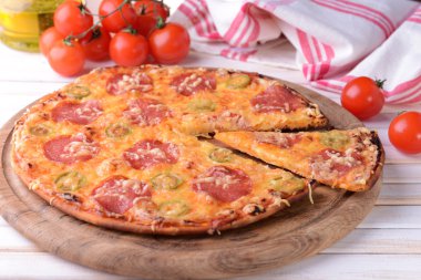 lezzetli pizza üzerinde tablo yakın çekim