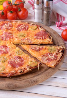 lezzetli pizza üzerinde tablo yakın çekim