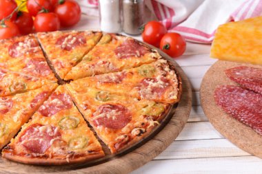 lezzetli pizza üzerinde tablo yakın çekim