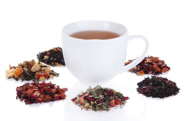 Kuru çay beyaz izole çay