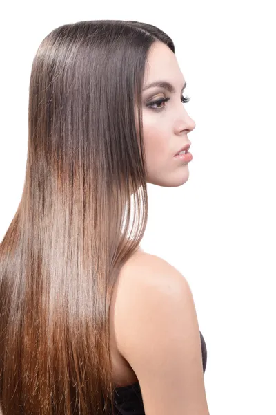 Bella giovane donna con i capelli lunghi isolati su bianco — Foto Stock