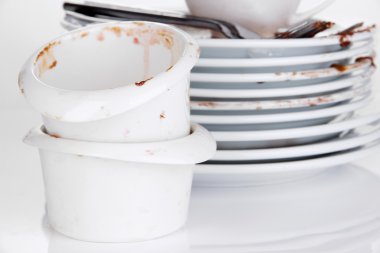 kirli bulaşık yakın çekim