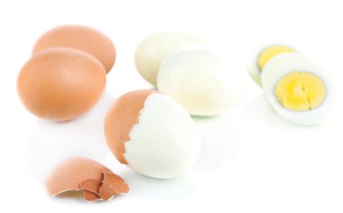 haşlanmış yumurta üzerinde beyaz izole