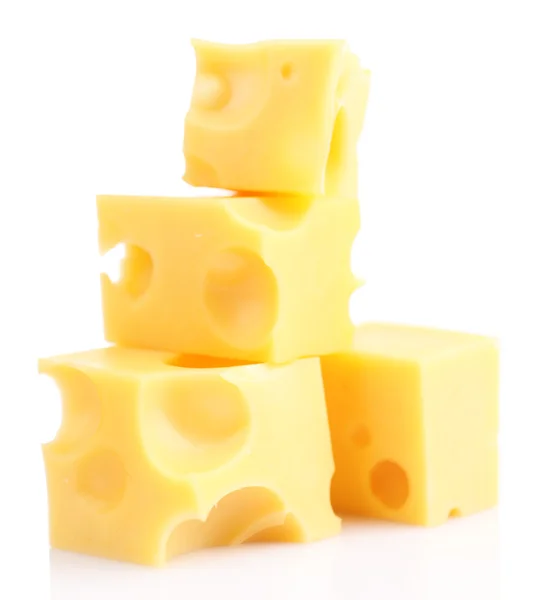 Trozos de queso, aislados sobre blanco — Foto de Stock