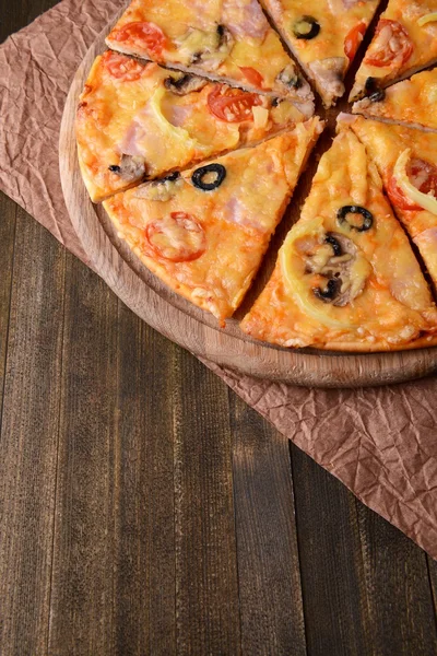 Tasty pizza on table close-up — Stock Photo, Image