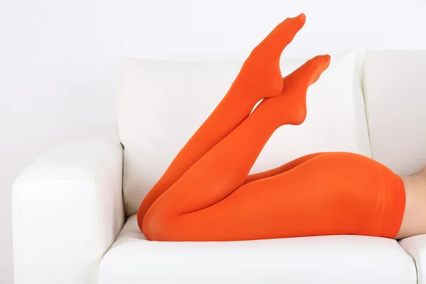 Strumpor på perfekta kvinnan ben, närbild — Stockfoto