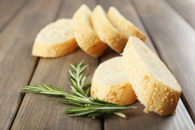 Taze ekmek ve biberiye