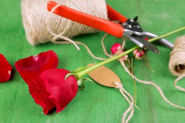 Çiçekçi çalışma yeri. kavramsal fotoğraf