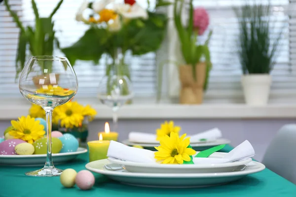 Beautiful holiday Easter table setting — Stock Photo, Image