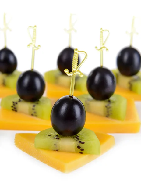 Deliciosos canapés de primer plano — Foto de Stock