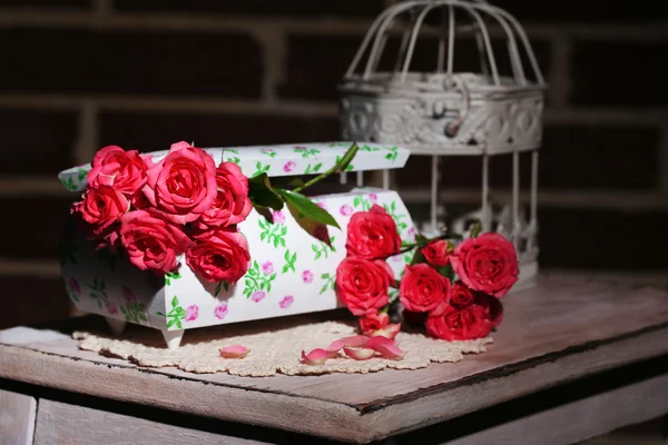 Beautiful still life with small pink roses — Stock Photo, Image