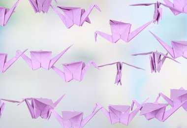 açık renkli üzerinde Origami Vinçler