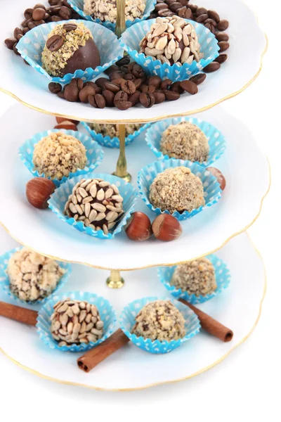 Conjunto de bombones de chocolate, aislados en blanco — Foto de Stock