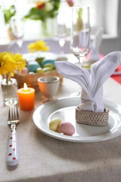 Beau décor de table de Pâques vacances — Photo