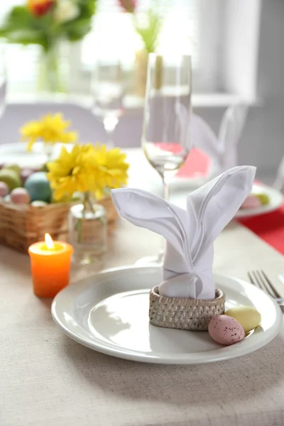 Beau décor de table de Pâques vacances — Photo