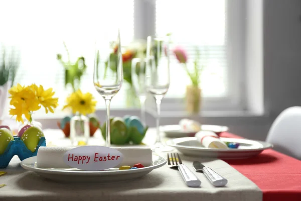 Beau décor de table de Pâques vacances — Photo