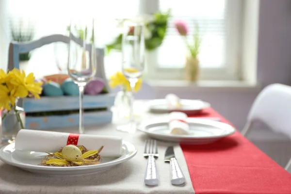 아름 다운 휴일 부활절 테이블 설정 — 스톡 사진