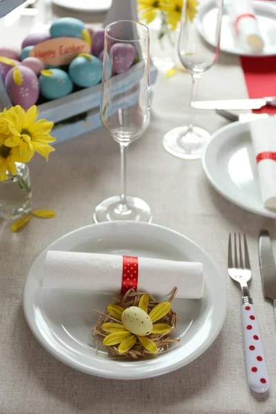 Beau décor de table de Pâques vacances — Photo