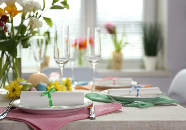 Schöne Feiertage Ostern Tisch decken — Stockfoto