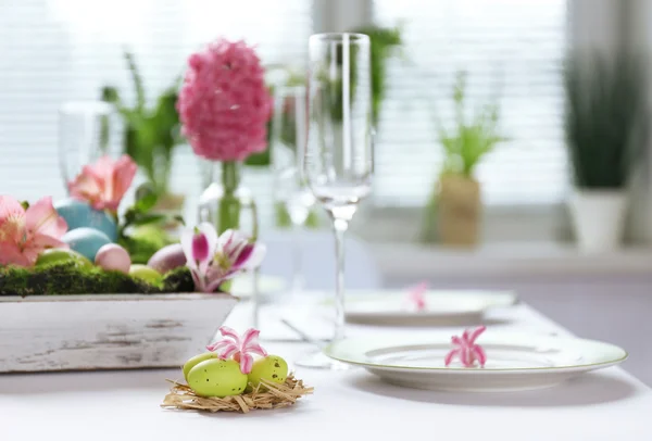 Hermosa fiesta Pascua mesa ajuste — Foto de Stock