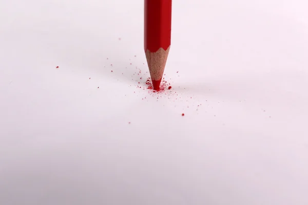 Kalem kağıt üzerinde kırma, yakın çekim — Stok fotoğraf