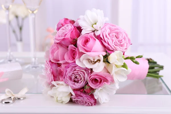 Belle nature morte de mariage avec bouquet — Photo