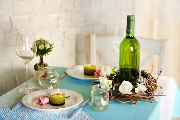 Beautiful holiday Easter table setting in blue tones, on light background — Stock Photo, Image