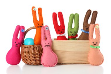 conigli di Pasqua a mano divertente, isolati su bianco