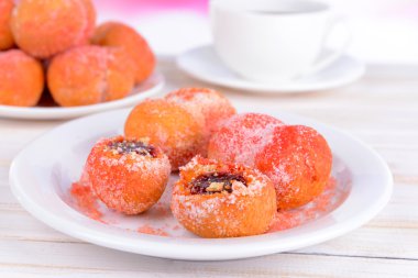 lezzetli kurabiyeler şeftali üzerinde tablo yakın çekim