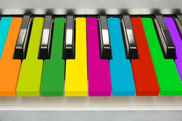 Fondo de teclado de piano colorido — Foto de Stock