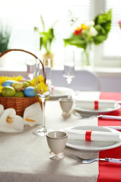Bonito feriado configuração de mesa de Páscoa — Fotografia de Stock