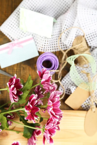 Local de trabalho da florista. Foto conceitual — Fotografia de Stock