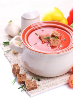 domates çorba ve sebze, üzerinde beyaz izole