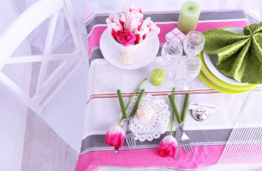 açık renkli yer ayarlarını yeni bir tablo