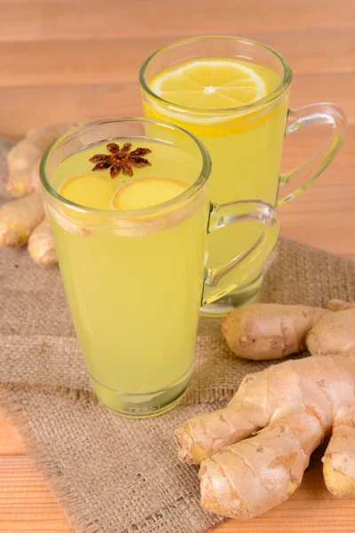 Healthy ginger tea with lemon and honey on table close-up — Stock Photo, Image