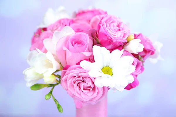 Beautiful wedding bouquet on bright background — Stock Photo, Image