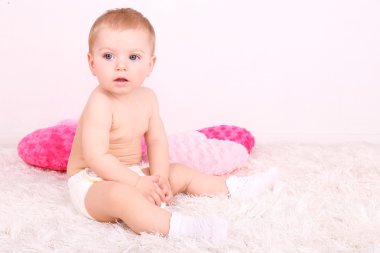 Şirin küçük çocuk.